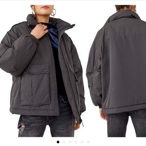 Free people bomber jacket 🖤 size small